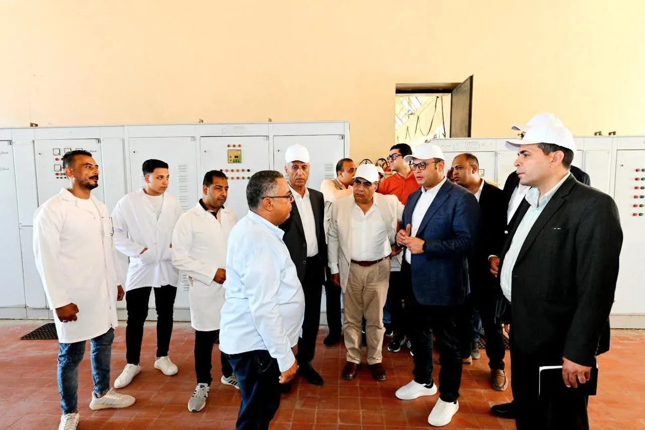 وزير الإسكان ومحافظ الدقهلية يزوران توسعات محطة مياه بلقاس بطاقة 34 ألف م³ يوميًا وزير الإسكان ومحافظ الدقهلية يزوران توسعات محطة مياه بلقاس بطاقة 34 ألف م³ يوميًا