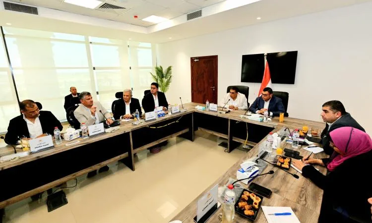 وزير الإسكان ومحافظ الدقهلية يزوران مشروعات مدينة المنصورة الجديدة