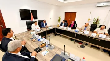 وزير الإسكان يؤكد على ضرورة الالتزام بالجداول الزمنية لجميع المشاريع في المناطق والمراكز بمحافظة الدقهلية.