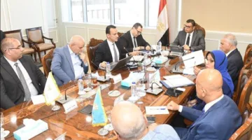 وزير الإسكان يراجع آخر تطورات إنشاء وحدتي “تنظيم السوق العقارية” و”تصدير العقار المصري”