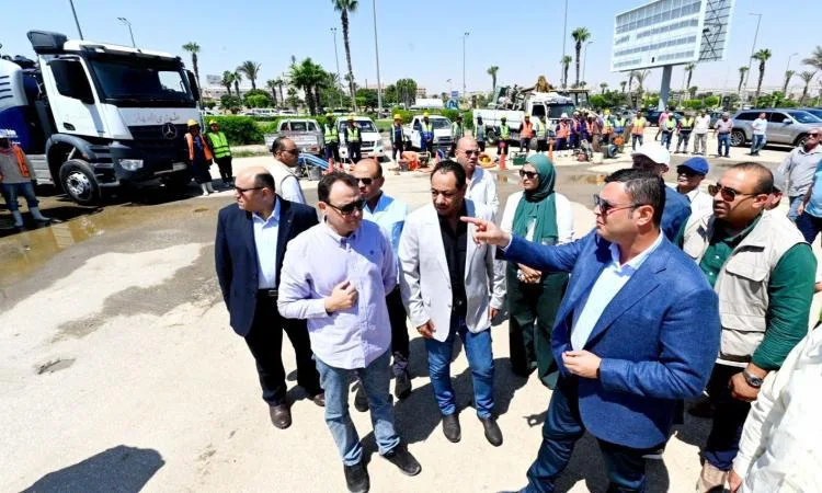 وزير الإسكان يزور مشروع تحسين محور 26 يوليو في مدينتي 6 أكتوبر والشيخ زايد وزير الإسكان يزور مشروع تحسين محور 26 يوليو في مدينتي 6 أكتوبر والشيخ زايد