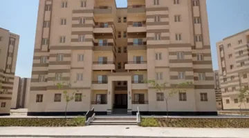 وزير الإسكان يعلن تقدم أعمال بناء 1526 وحدة سكنية و512 متجرًا في مدينة بورفؤاد