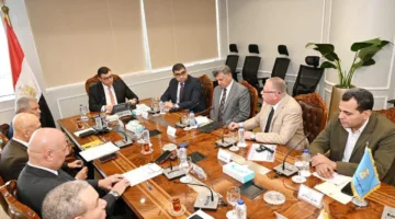 وزير الإسكان يناقش مع “الوطنية للمقاولات” وضع المشاريع المشتركة.