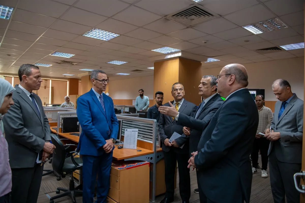 وزير الإنتاج الحربي: توظيف التكنولوجيا لحل القضايا يسهم في توفير الوقت والتكاليف وزير الإنتاج الحربي: توظيف التكنولوجيا لحل القضايا يسهم في توفير الوقت والتكاليف