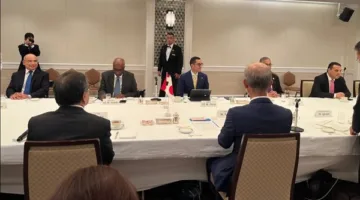 وزير الاستثمار: فرص استثمارية رائعة في مجالات السيارات والإلكترونيات والطاقة المتجددة والاتصالات والسياحة.
