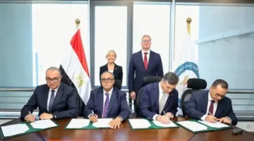 وزير البترول يحضر توقيع عقد جديد لاستخراج النفط في البحر المتوسط بين “إيني” و”بي بي”