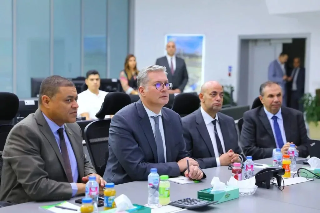 وزير البترول يقوم بزيارة مركز التحكم الرئيسي في الشبكة الوطنية للغازات الطبيعية «ناتا» وزير البترول يقوم بزيارة مركز التحكم الرئيسي في الشبكة الوطنية للغازات الطبيعية «ناتا»