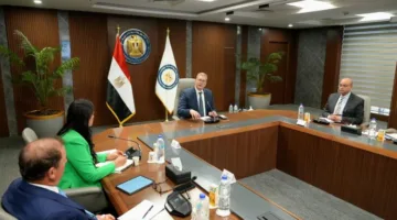 وزير البترول يلتقي بأعضاء لجنة التعدين في غرفة التجارة الأمريكية
