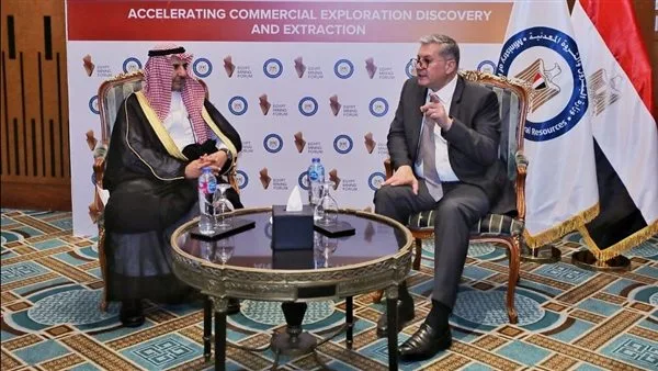 وزير البترول يلتقي بنائب وزير الصناعة السعودي لمناقشة فرص التعاون في مجال التعدين وزير البترول يلتقي بنائب وزير الصناعة السعودي لمناقشة فرص التعاون في مجال التعدين