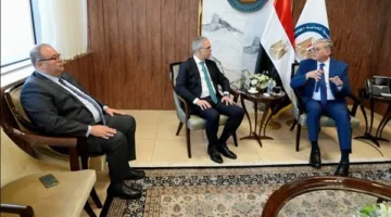 وزير البترول يناقش مع شركة “شلمبرجير” طرق تعزيز أنشطة الاستكشاف وتعميق الشراكة.