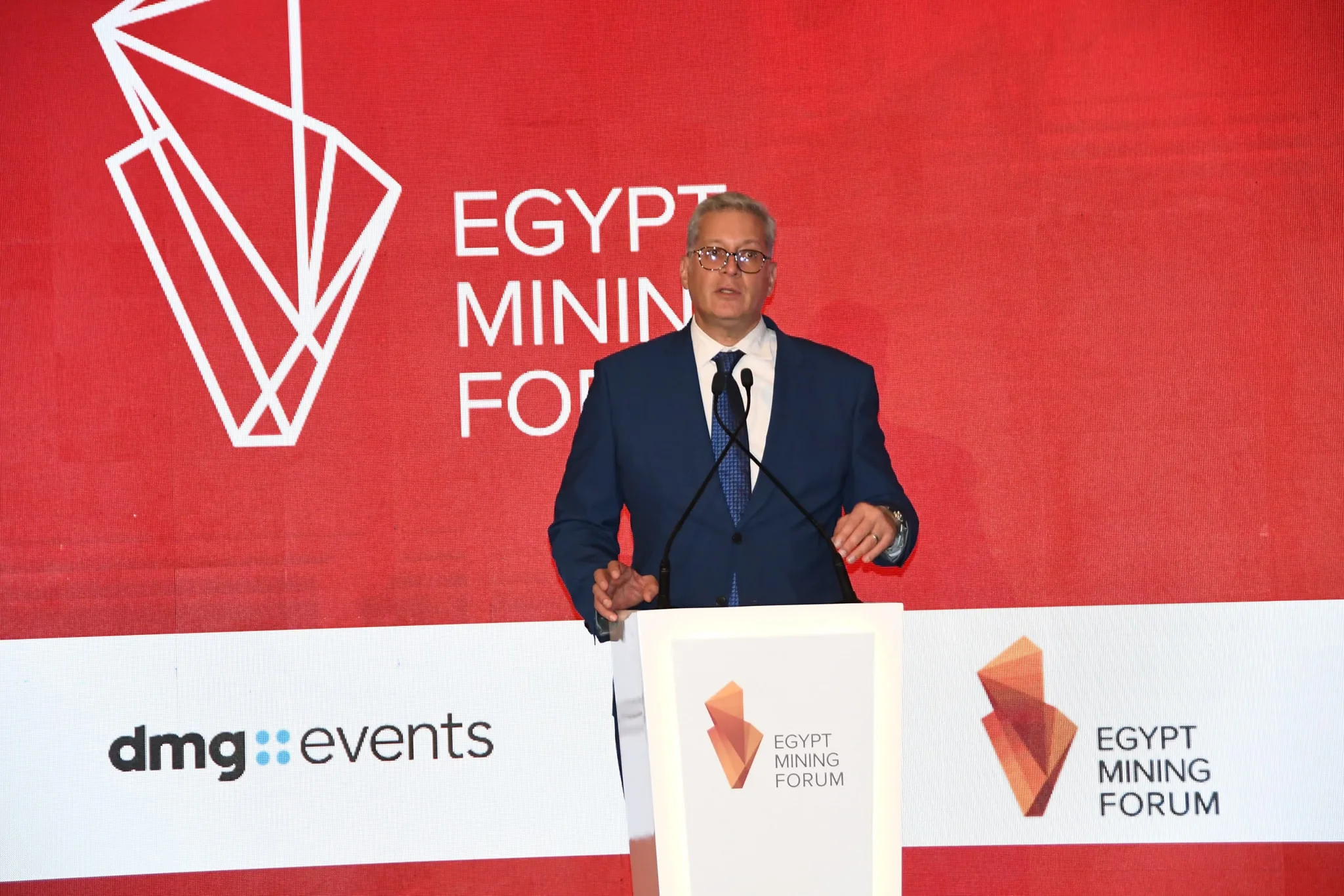 وزير البترول يناقش مع مؤسسة التمويل الدولية تعزيز الشراكة في مشروعات الطاقة والتعدين في مصر