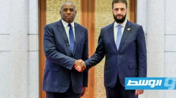 وزير الخارجية البريطاني يجتمع بالشرع في دمشق ويعلن عن حزمة مساعدات إضافية لسوريا