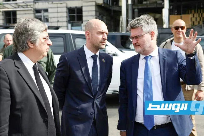 وزير الخارجية الفرنسي يجتمع مع زيلينسكي في العاصمة الأوكرانية كييف وزير الخارجية الفرنسي يجتمع مع زيلينسكي في العاصمة الأوكرانية كييف
