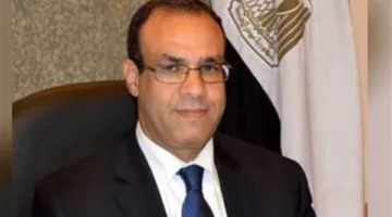 وزير الخارجية يجري محادثة هاتفية مع نظيرته من كندا