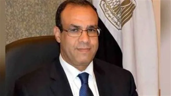 وزير الخارجية يجري محادثة هاتفية مع نظيرته من كندا