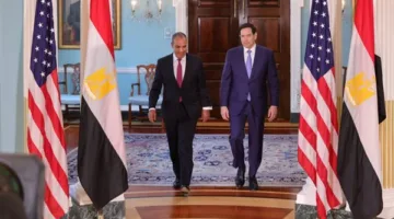 وزير الخارجية يناقش مع نظيره الأمريكي الوضع المأساوي في قطاع غزة