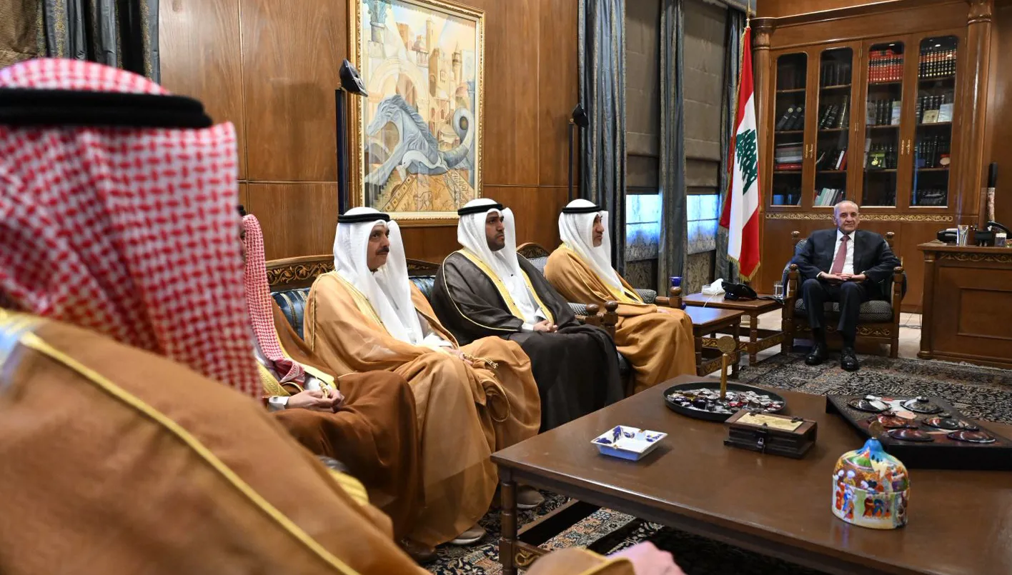 وزير الداخلية الكويتي يزور لبنان: تأكيد على دعم الكويت ومناقشة القضايا الأمنية وزير الداخلية الكويتي يزور لبنان: تأكيد على دعم الكويت ومناقشة القضايا الأمنية