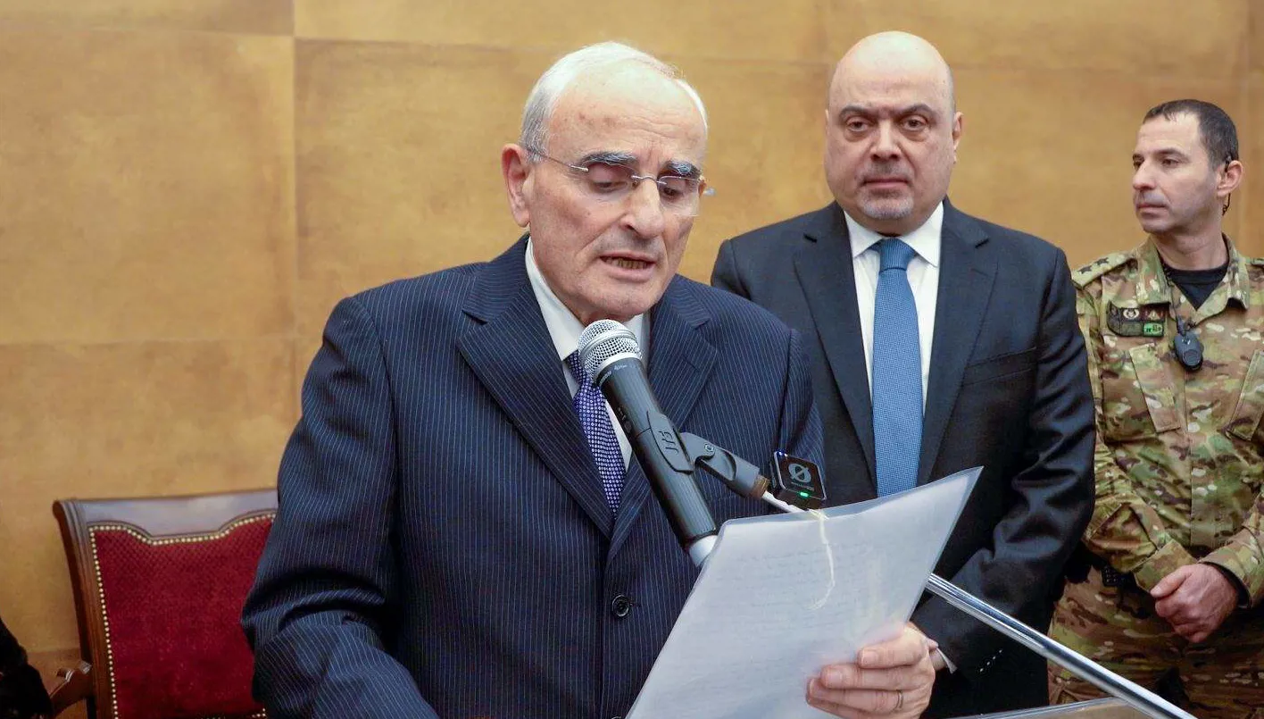 وزير الدفاع: الأوضاع الأمنية في الداخل مطمئنة للغاية وزير الدفاع: الأوضاع الأمنية في الداخل مطمئنة للغاية
