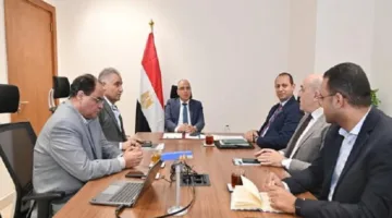وزير الري: نظام شامل لمنع انتشار ورد النيل في المجاري المائية والترع ومجرى النهر