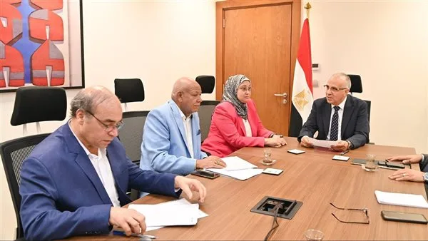وزير الري يجتمع بعدد من نواب البرلمان لمبحث طلبات المواطنين وزير الري يجتمع بعدد من نواب البرلمان لمبحث طلبات المواطنين