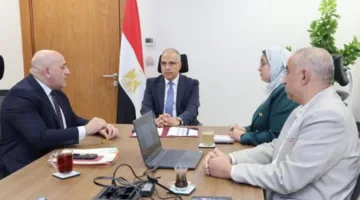 وزير الري يراقب خطوات إزالة الانتهاكات على ممتلكات الوزارة لاستغلالها.