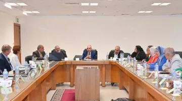 وزير الري يشارك في ورشة عمل لمشروع دراسة استقرار خط الشاطئ شرق مصرف كتشنر في كفر الشيخ