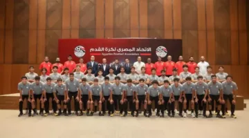 وزير الرياضة يؤكد ثقته في إمكانياتكم خلال زيارته لمعسكر منتخب الناشئين قبل البطولة العالمية