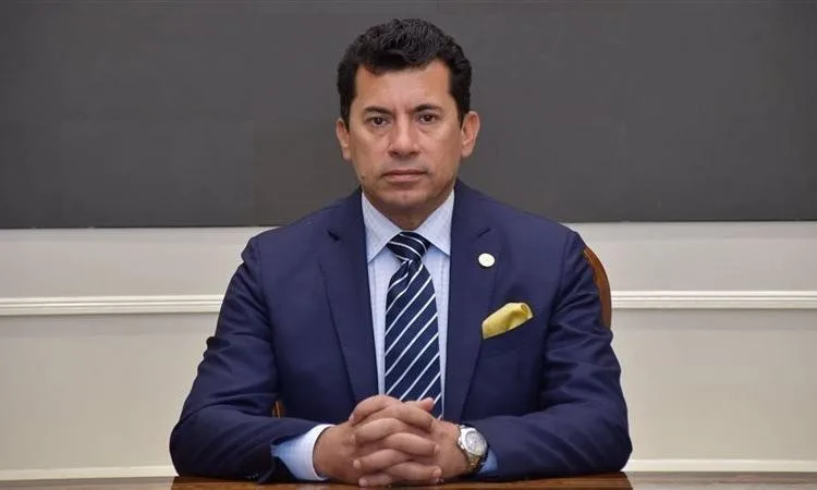 وزير الرياضة يبارك للخماسي الحديث بعد فوزهم ببطولة العالم للناشئين