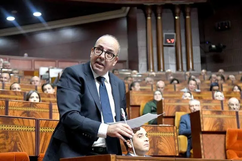 وزير الزراعة يعلن عن تعزيز الرقابة الصحية على السلع الغذائية وإلغاء آلاف التراخيص في عام 2024 وزير الزراعة يعلن عن تعزيز الرقابة الصحية على السلع الغذائية وإلغاء آلاف التراخيص في عام 2024