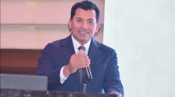 وزير الشباب والرياضة يحضر الفعالية السنوية لمبادرة “طوّر وغيّر” بالتعاون مع كير مصر ومايكروسوفت