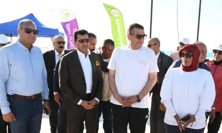 وزير الشباب والرياضة يشارك في بدء فعاليات الموسم الرياضي بالعلمين