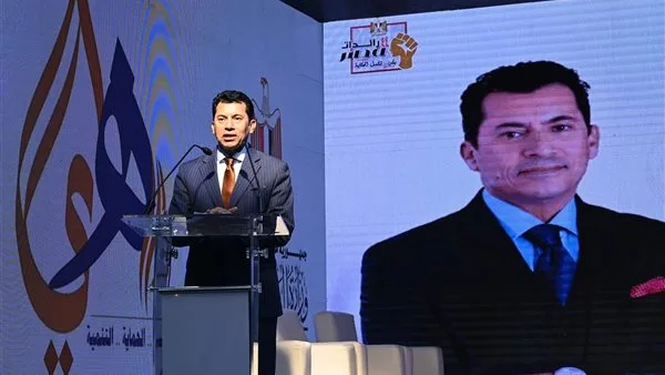 وزير الشباب يعلن بدء المرحلة الأولى من المبادرة الوطنية “رائدات مصر” تحت عنوان “هي” وزير الشباب يعلن بدء المرحلة الأولى من المبادرة الوطنية “رائدات مصر” تحت عنوان “هي”