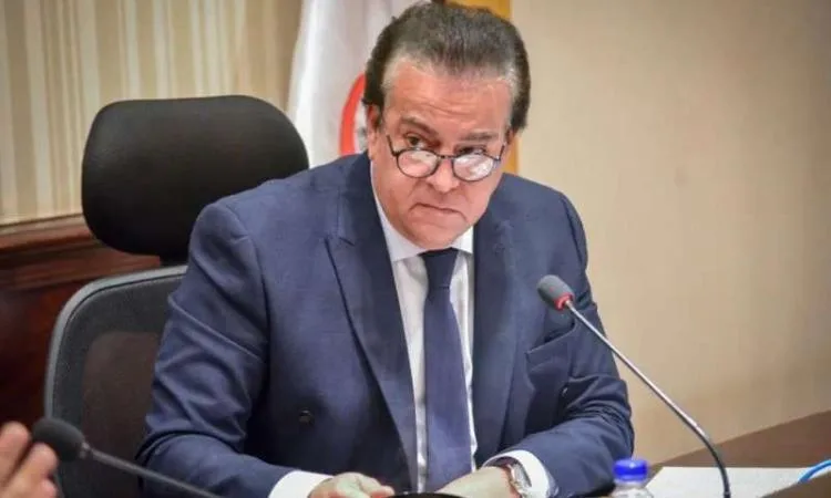 وزير الصحة: تجهيز 37 مستشفى للمتضررين في غزة و150 سيارة إسعاف جاهزة على الحدود المصرية وزير الصحة: تجهيز 37 مستشفى للمتضررين في غزة و150 سيارة إسعاف جاهزة على الحدود المصرية