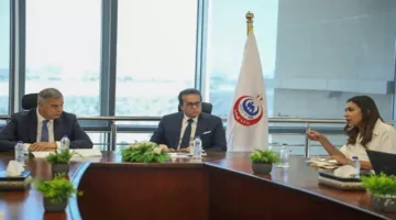 وزير الصحة ومحافظ الإسكندرية يناقشان إنشاء 70 عيادة رقمية متطورة