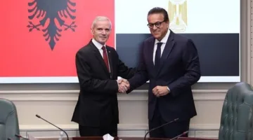 وزير الصحة يناقش مع السفير الألباني بالقاهرة تعزيز التعاون في مجال الصحة