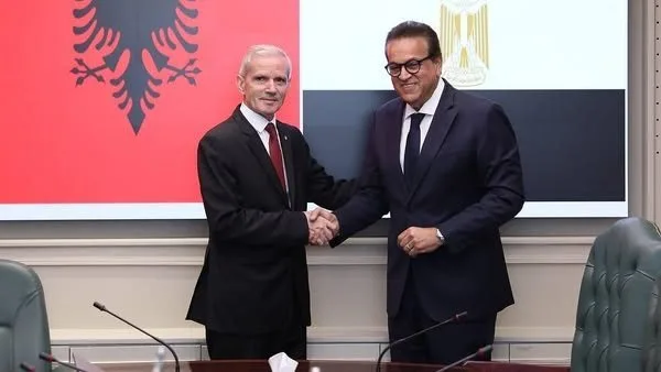 وزير الصحة يناقش مع السفير الألباني بالقاهرة تعزيز التعاون في مجال الصحة وزير الصحة يناقش مع السفير الألباني بالقاهرة تعزيز التعاون في مجال الصحة