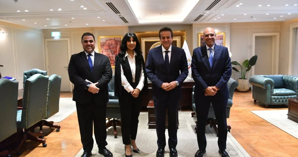 وزير الصحة يناقش مع وفد من شركة «جونسون آند جونسون» طرق تعزيز التعاون في مجال الرعاية الصحية وزير الصحة يناقش مع وفد من شركة «جونسون آند جونسون» طرق تعزيز التعاون في مجال الرعاية الصحية