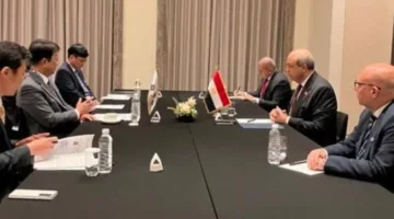 وزير الطيران يتباحث مع نظيره الكوري حول التعاون في قطاع النقل الجوي
