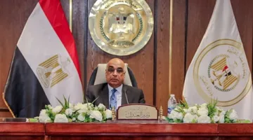 وزير العدل يُصدر 24 قرارًا لترقية 7131 موظفًا
