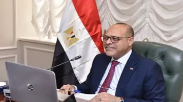 وزير العمل يوضح خطوات وأسباب سن القانون الجديد.. تأثير جائحة كورونا الأبرز