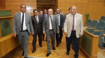 وزير الكهرباء يقوم بجولة في هيئة المواد النووية ويستعرض استراتيجيات توطين التكنولوجيا واستغلال المعادن النادرة