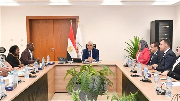 وزير الموارد المائية يستقبل وفد لجنة الزراعة والبيئة من البرلمان الناميبي