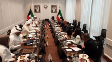 وزير النقل المصري يجري مجموعة من الاجتماعات المهمة مع الوزراء في الكويت لتعزيز التعاون المشترك