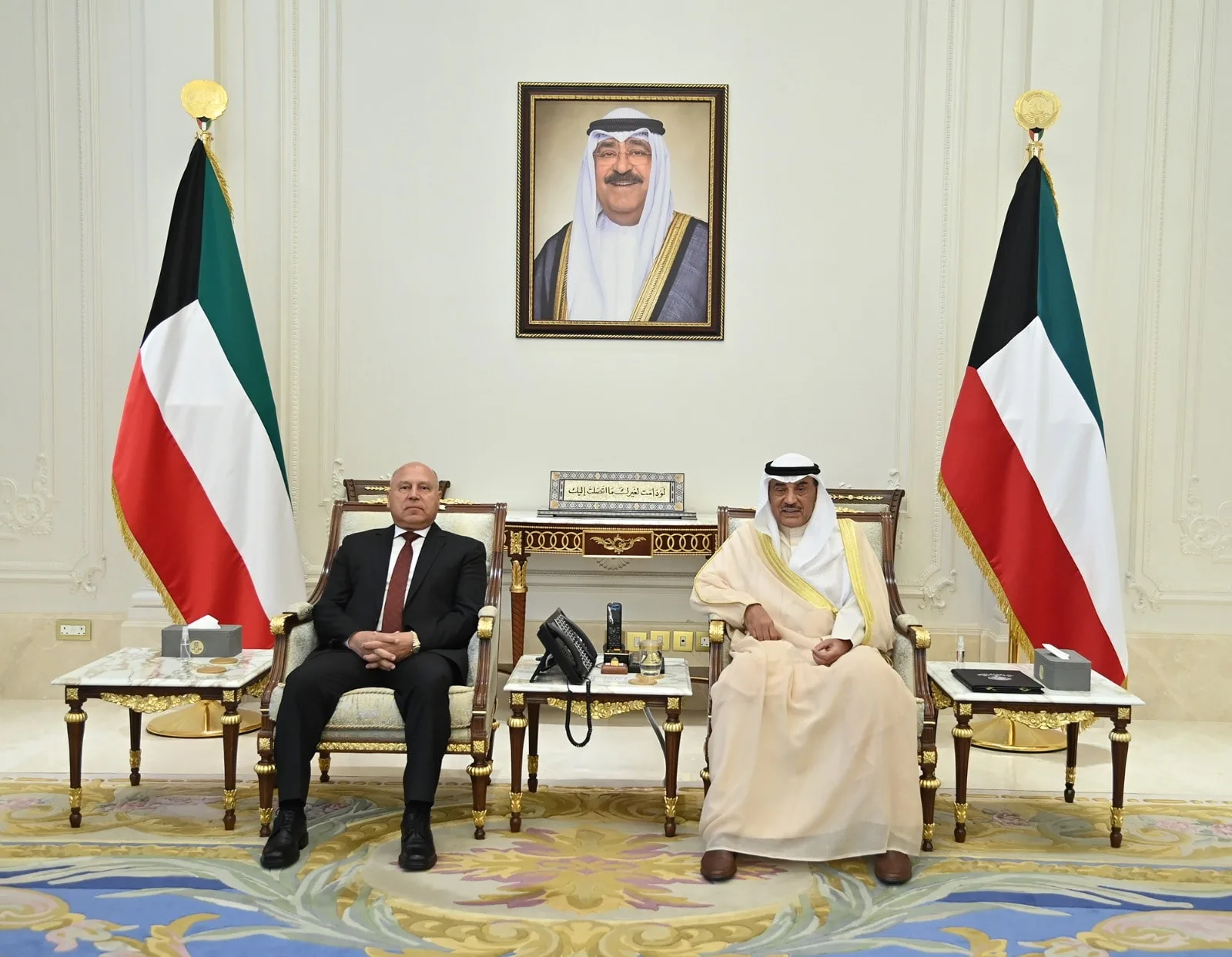 وزير النقل والصناعة يناقش آفاق التعاون الاقتصادي والاستثماري مع دولة الكويت وزير النقل والصناعة يناقش آفاق التعاون الاقتصادي والاستثماري مع دولة الكويت