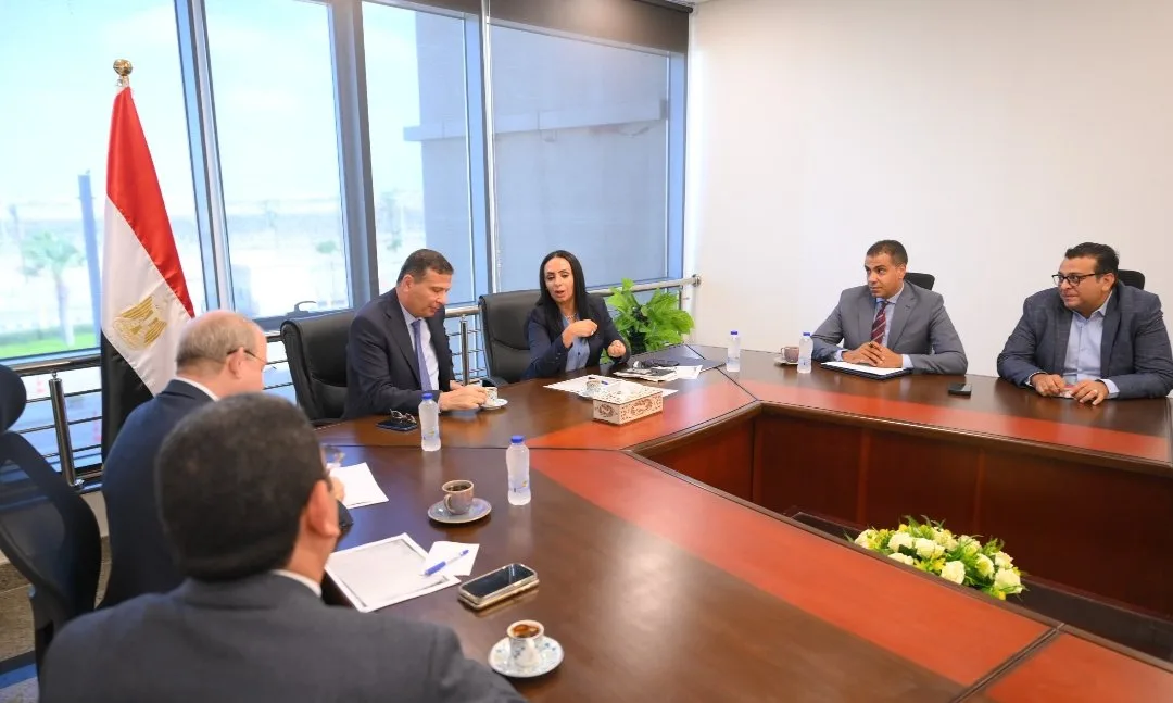 وزيرا التضامن والزراعة يناقشان التعاون لإقامة معرض دائم لـ”ديارنا” لدعم وتعزيز الاقتصاد للمرأة الريفية.