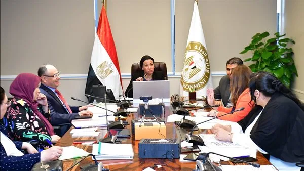 وزيرة البيئة: حددنا معايير علمية وفنية لاختيار الكفاءات المثلى للعمل كمستشارين بيئيين. وزيرة البيئة: حددنا معايير علمية وفنية لاختيار الكفاءات المثلى للعمل كمستشارين بيئيين.
