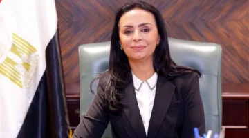 وزيرة التضامن تُكلف فريق التدخل السريع بتوفير الرعاية لفتاة مشردة في الجيزة.