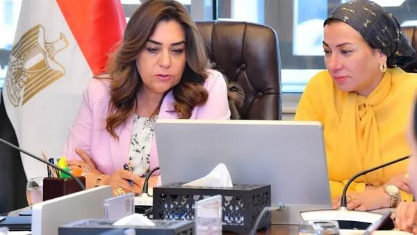 وزيرة التنمية المحلية تشدد على أن قطاع النفايات يعزز جهود الدولة نحو تحقيق التنمية المستدامة. وزيرة التنمية المحلية تشدد على أن قطاع النفايات يعزز جهود الدولة نحو تحقيق التنمية المستدامة.