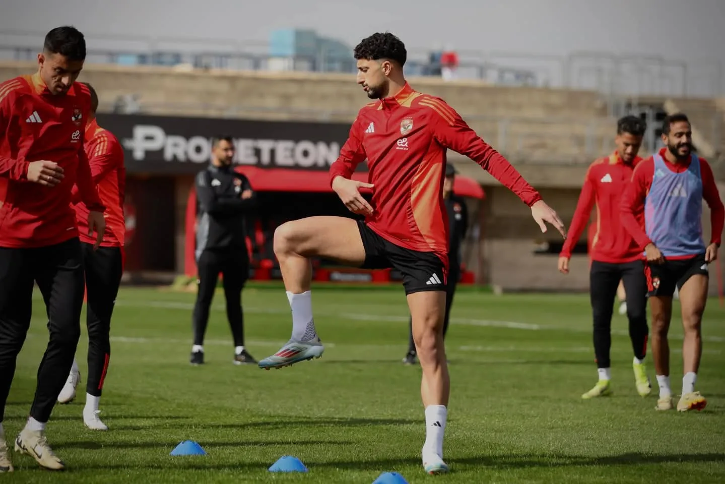 وسام أبو علي يودع الأهلي وينتقل إلى كولومبوس كرو الأمريكي | التفاصيل وسام أبو علي يودع الأهلي وينتقل إلى كولومبوس كرو الأمريكي | التفاصيل