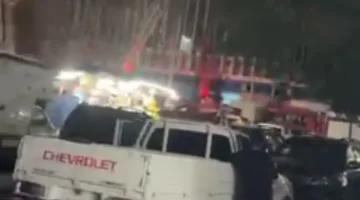 وسط القاهرة يعاني الاختناق.. لحظات لا تُنسى من حريق سنترال رمسيس